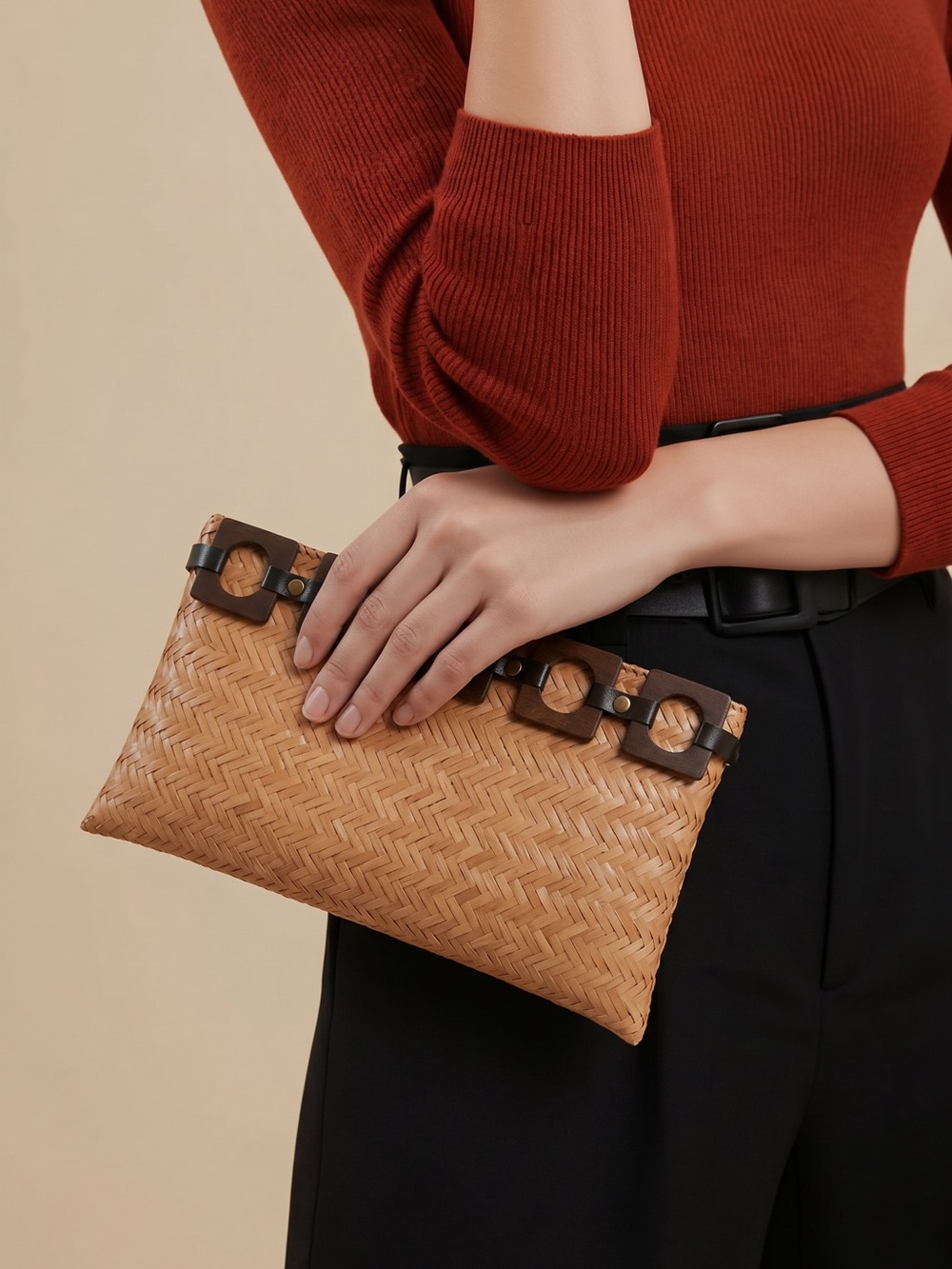 Aranaz - Designer Woven Straw Clutch with Dark Wood Chain Accent - Natural